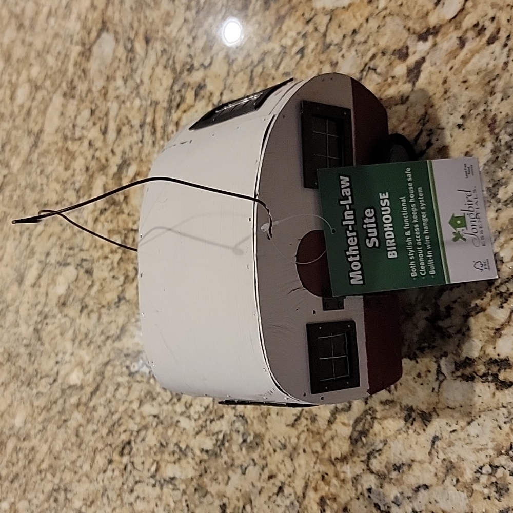 Mother in law suite birdhouse NWT